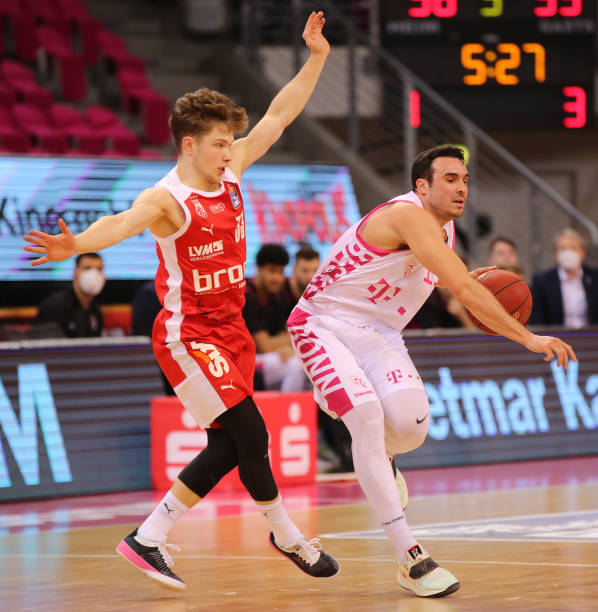 得更加不可 得更加不可