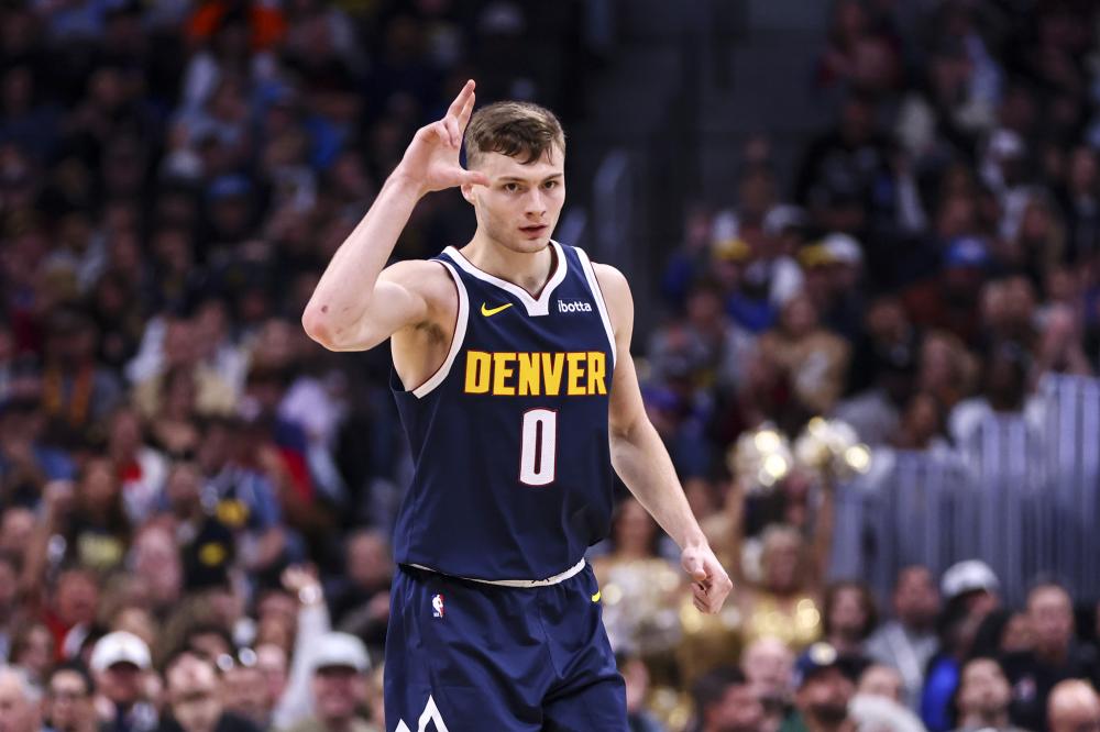 场上领袖 场上领袖